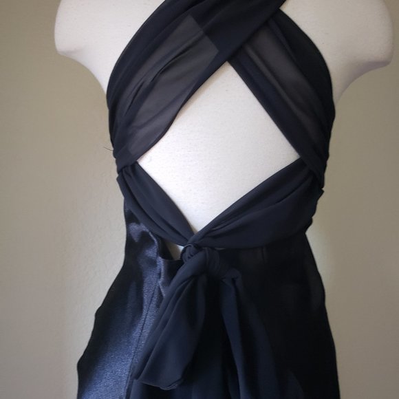 Gorgeous Black Evening/Prom Gown With Tie Back - Picture 7 of 15